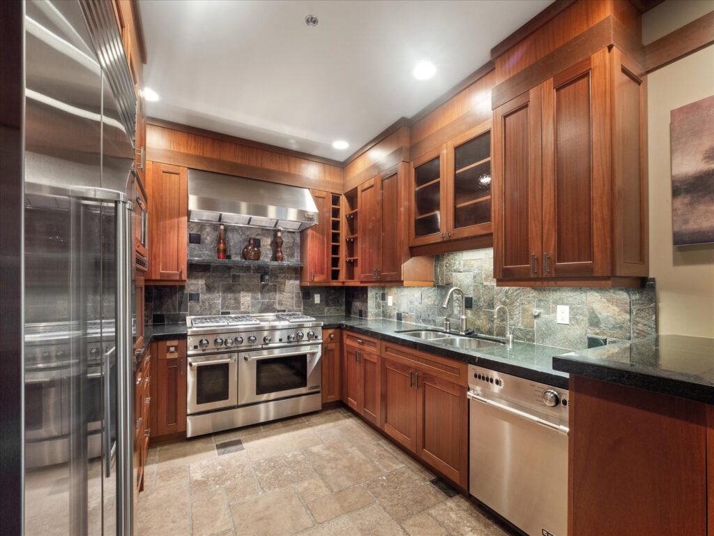 another angle of breakroom in suite A
